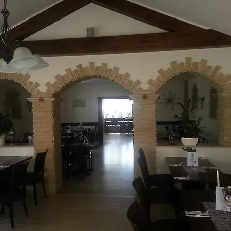 Hotel Restaurant Platamon-3